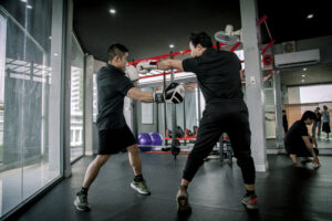 tập kickboxing và tập gym khác nhau