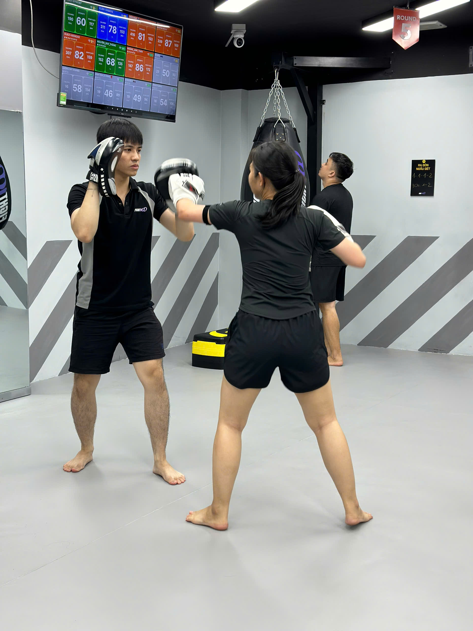 Tuyển dụng trợ lý HLV Kickboxing