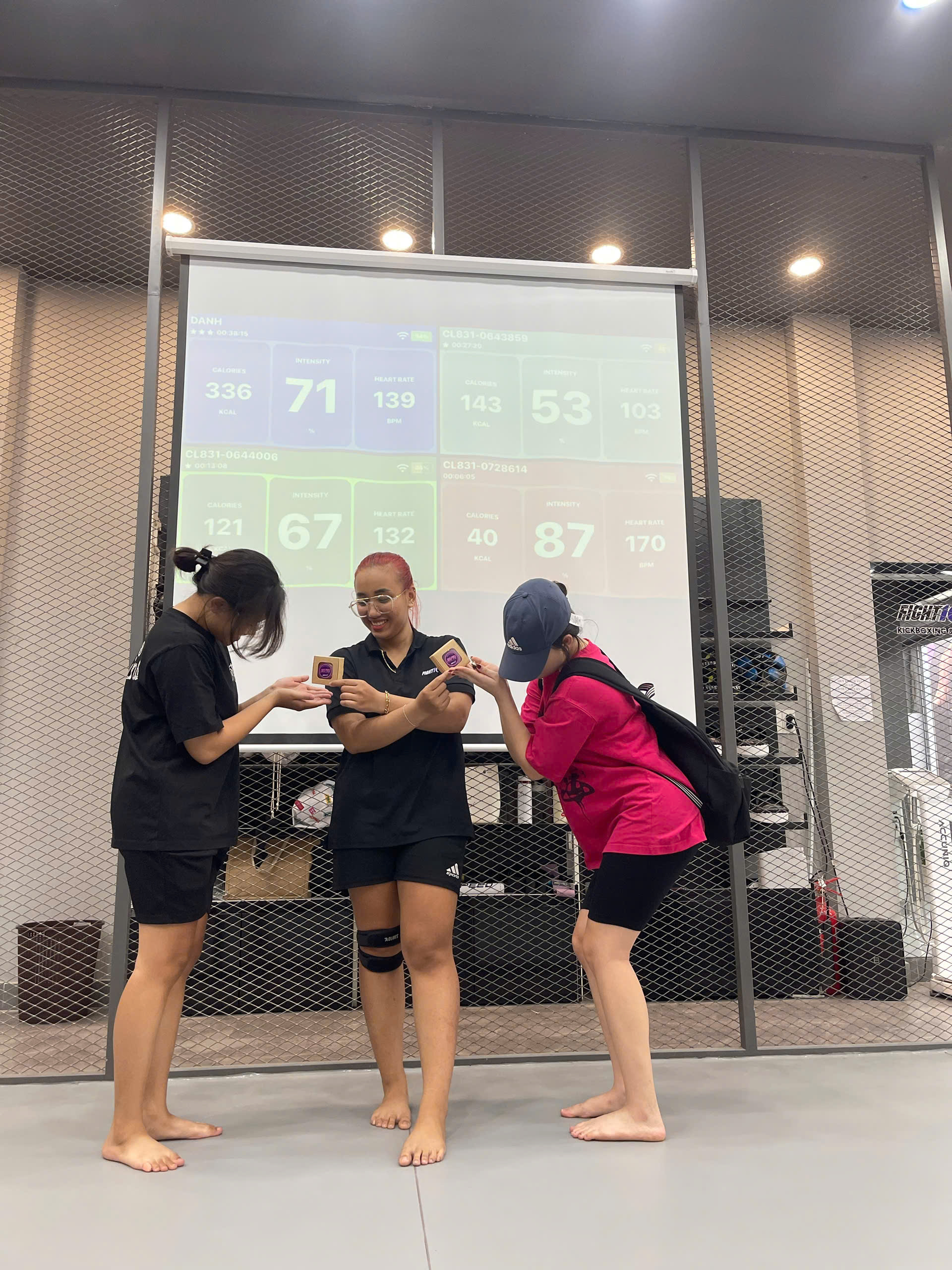 Tuyết Vy - Âu Cơ