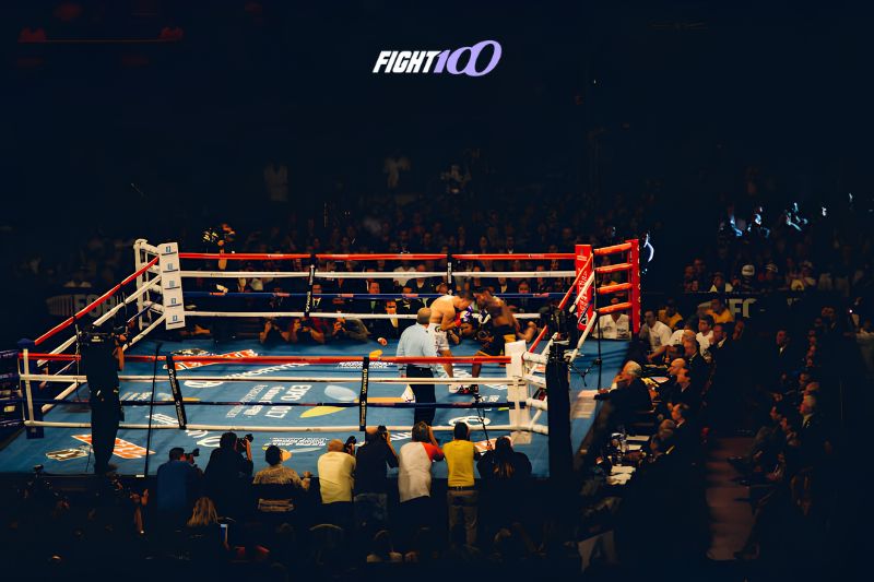 Luật Kickboxing: Quy định về đòn đánh, cách tính điểm và các thể thức thi đấu 5 Kích thước sàn đấu và thời gian thi đấu