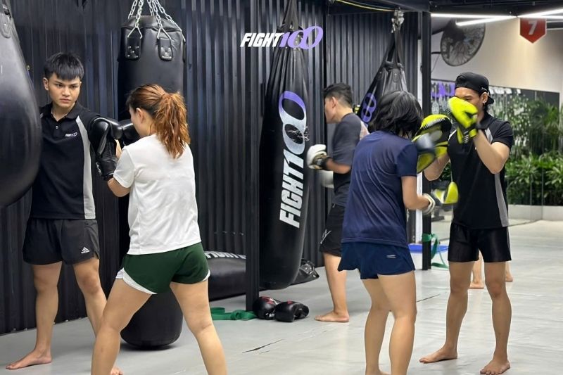 Phòng tập Boxing và Kickboxing Bình Thạnh giúp rèn thể lực, lấy lại tự tin 4 Những giá trị học viên nhận được tại Fight100